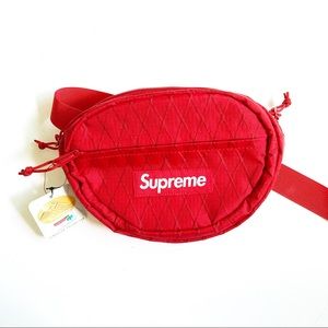 Supreme FW18 Waist Bag - Red